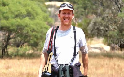 Love finding birds with a top bird guide? Meet Martin and Australian Geographic